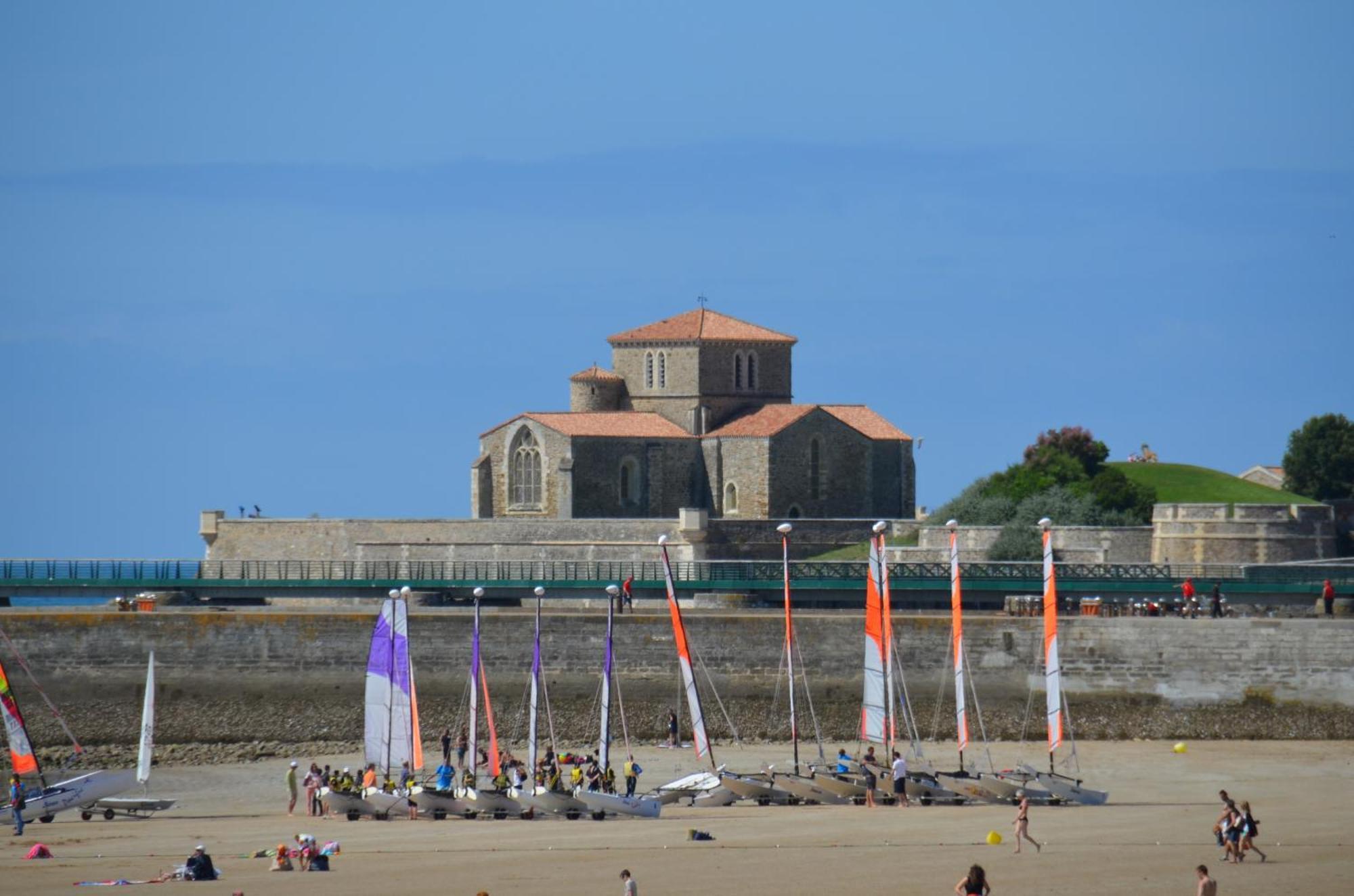 Appartements Front De Mer Sables D'Olonne Les Sables-d'Olonne Bagian luar foto